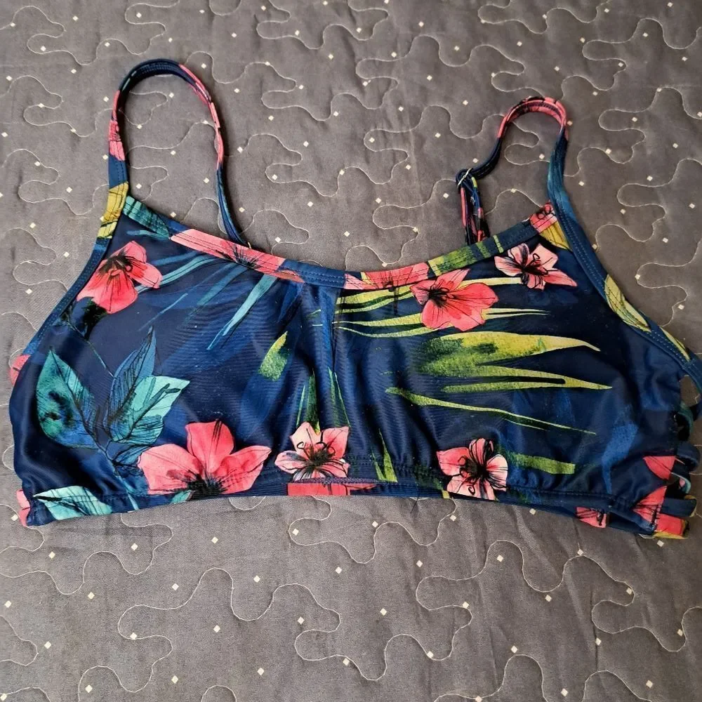 Kona Sol blue tropical swim top size small